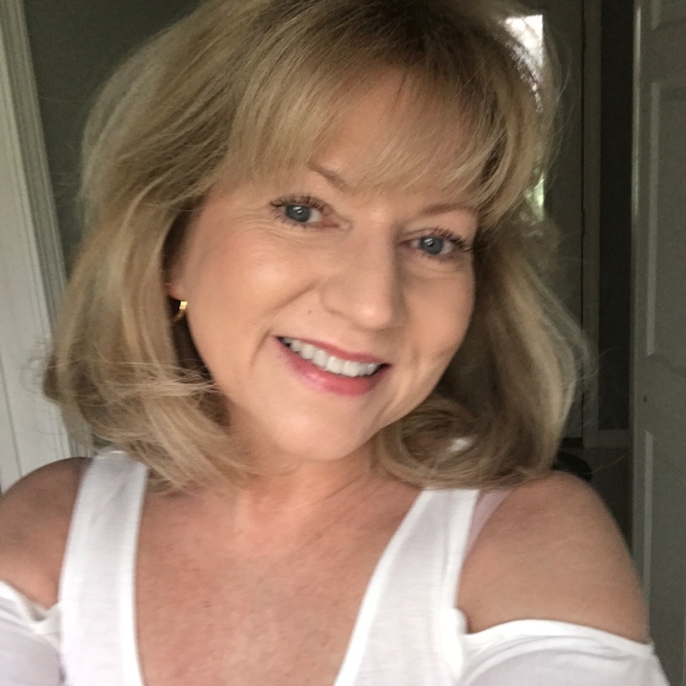 Meet your Posher, Nadine